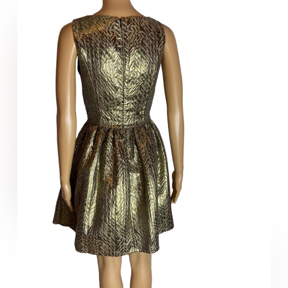 Kenzie metallic fit and flair  dress size 8 - Picture 2 of 7